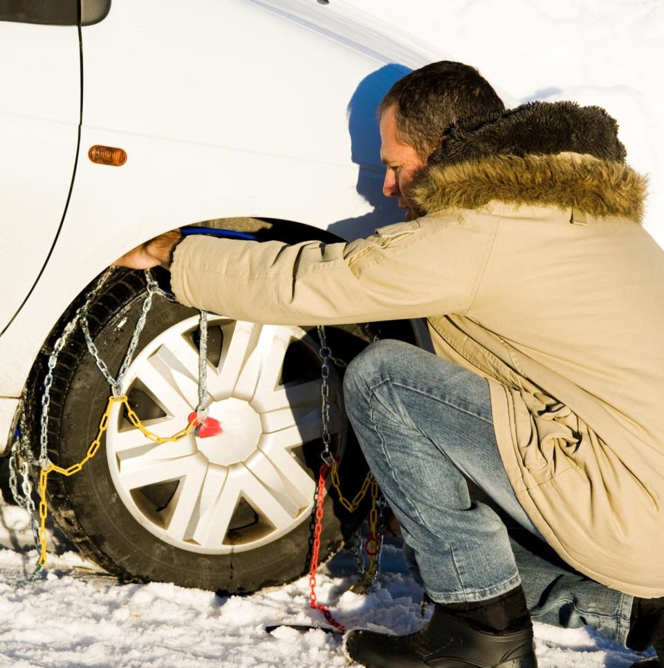 Drivers stopping to fix snow chains could add to the long wait