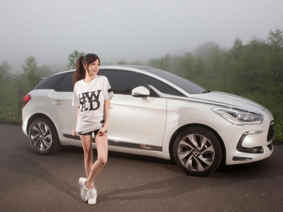 【Date With LUCY】浪漫旅人 Citroën DS 5 1.6 THP