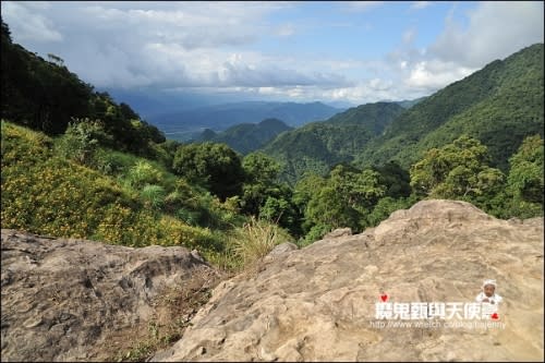 《2014花東金針花季》花蓮富里六十石山、台灣小瑞士觀景台、玉里赤科山金針花海、汪家古厝曬金針、金針花合菜、會走路的郵局(2014/08/28花況)