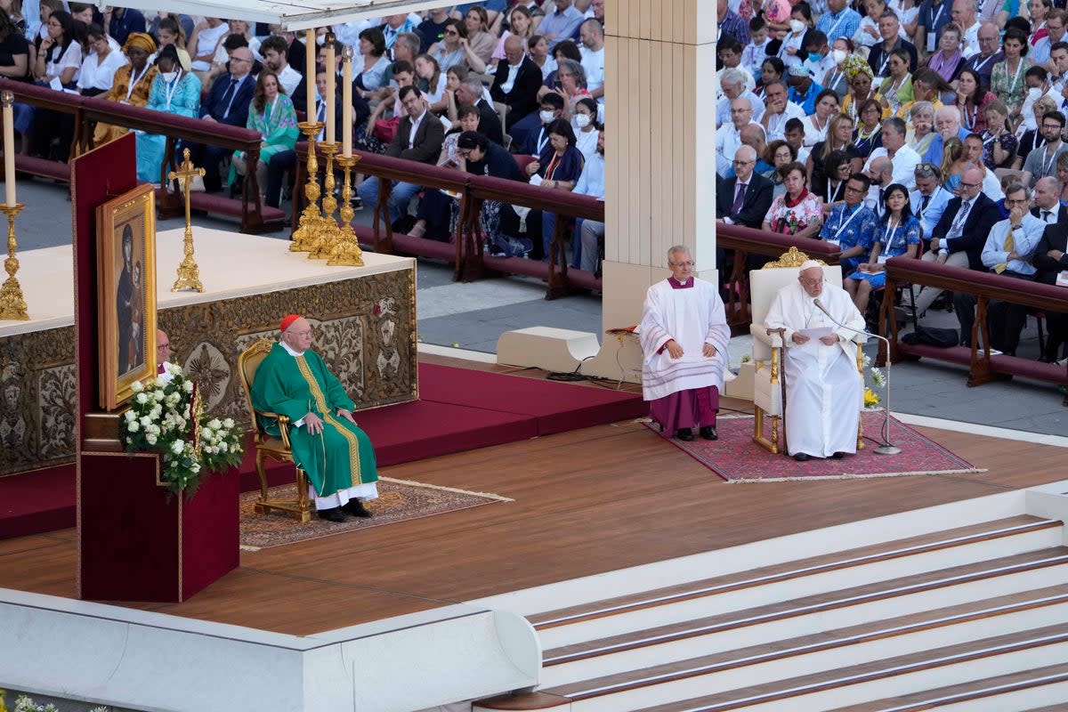 VATICANO-FAMILIAS (AP)