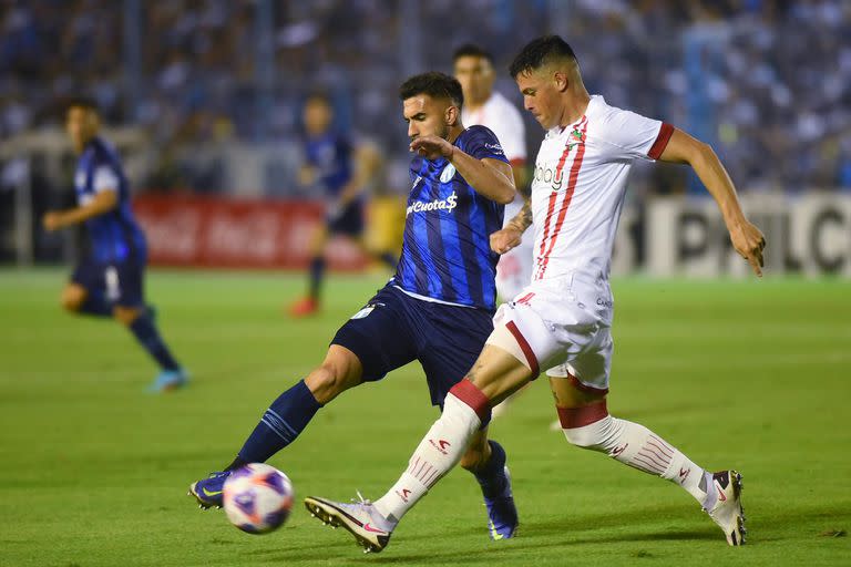 El paranaense Joaquín Pereyra dejó de lado el brillo y se desdobló entre la creación y el sacrificio para devolver a Atlético Tucumán a la cima del campeonato
