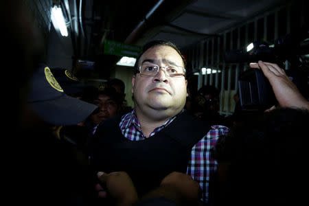 Former governor of Mexican state Veracruz Javier Duarte arrives to court in Guatemala City, Guatemala April 19, 2017. REUTERS/Luis Echeverria