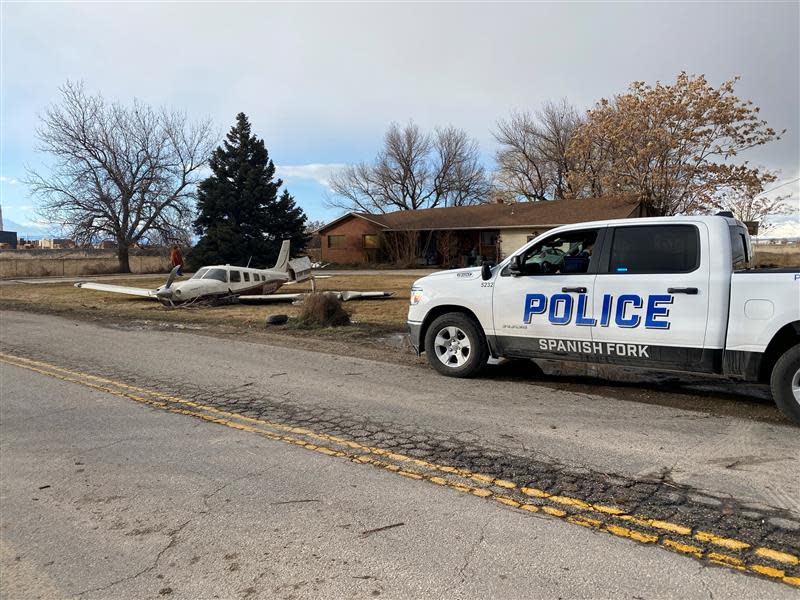 Plane emergency lands in a front yard in Spanish Fork on Saturday, Feb. 10. (KTVX/Dennis Dolan)