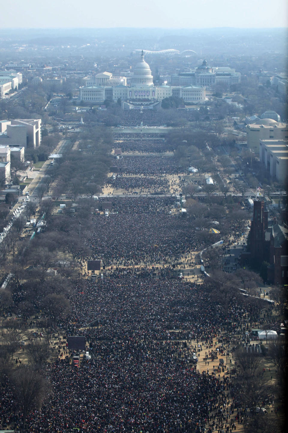 Spectators fill the National Mall for the inauguration of Barack Obama at the 44th U.S. President in Washington, D.C., Tuesday, January 20, 2009.
