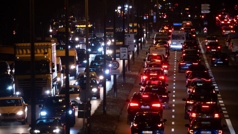 In München steht man am längsten im Stau. (Bild: dpa)