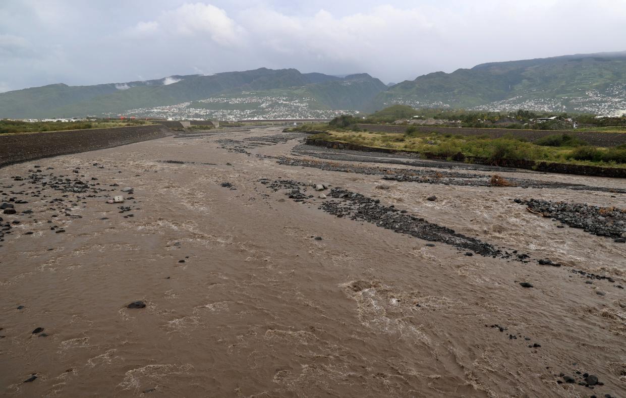 Une zone inondée après le passage du cyclone Belal au Port, sur l’île de La Réunion, le 15 janvier 2024.
