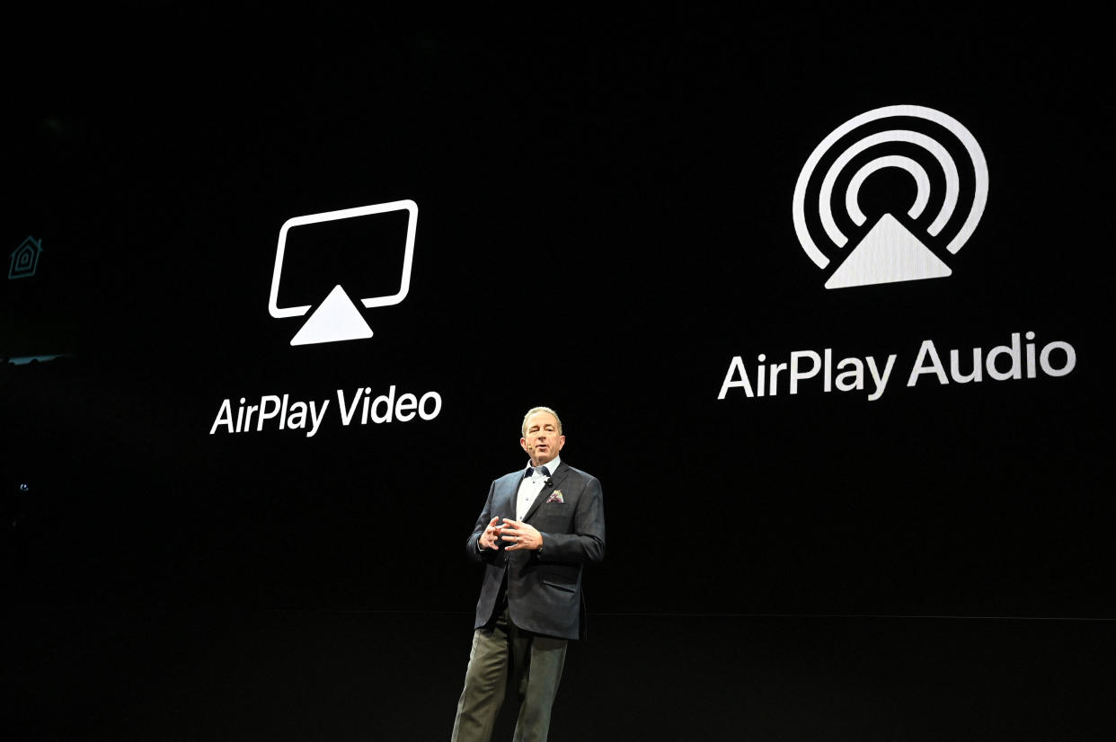  AirPlay feature on LG TVs. 