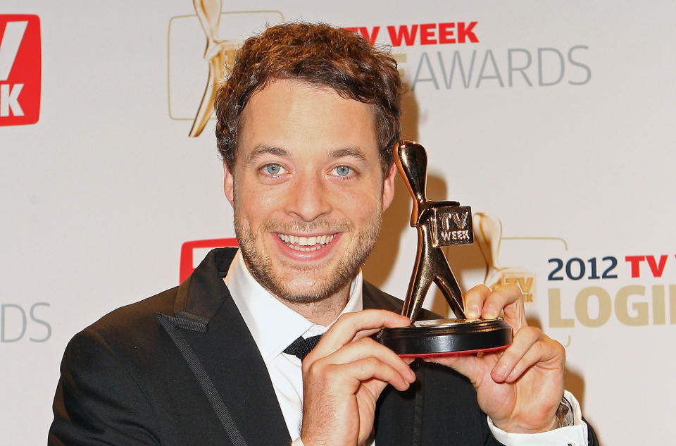 Hamish Blake poses after winning the Gold Logie at the 2012 Logie Awards