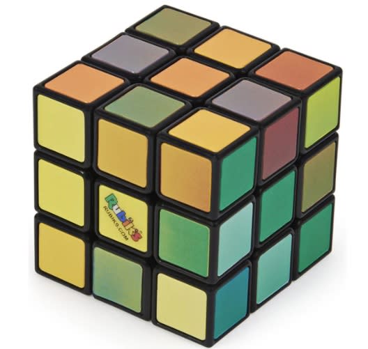 Cubo de Rubik imposible: sus piezas cambian de color según el ángulo desde el que se miren