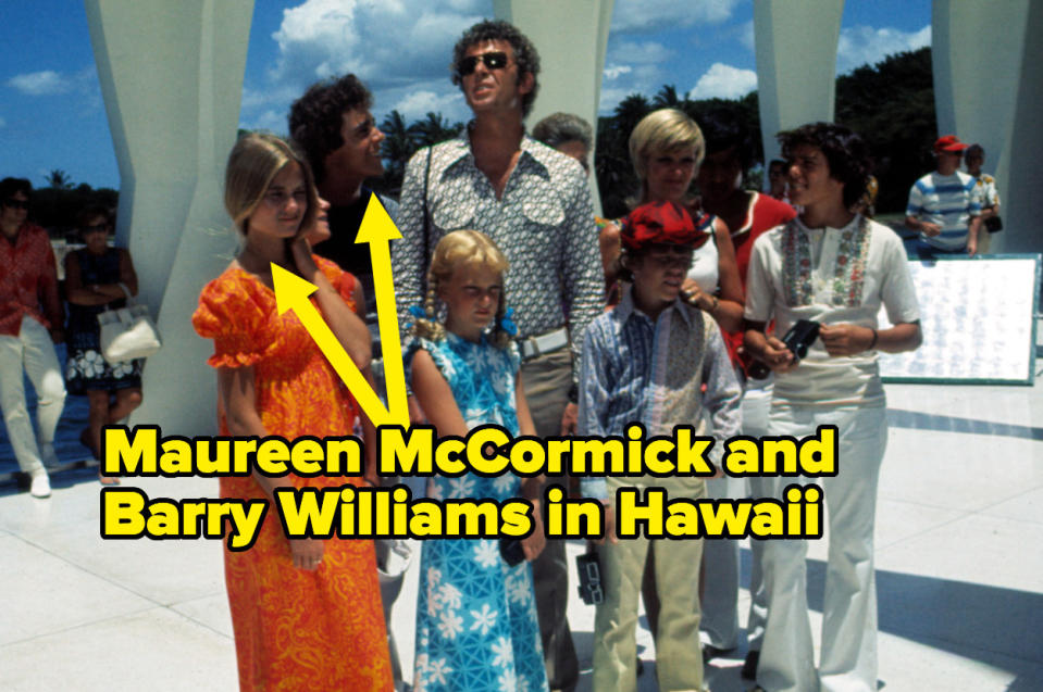 Barry Williams and Maureen McCormick with the rest of the cast on location in Hawaii