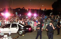 <p>A large crowd gathers outside Los Angeles County Superior Court Tuesday, Feb. 4, 1997, in Santa Monica, Calif., to hear the verdict in the wrongful-death civil trial against O.J. Simpson. Simpson was found liable in the deaths of Nicole Brown Simpson and Ron Goldman. (Photo: Mark J. Terrill/AP) </p>