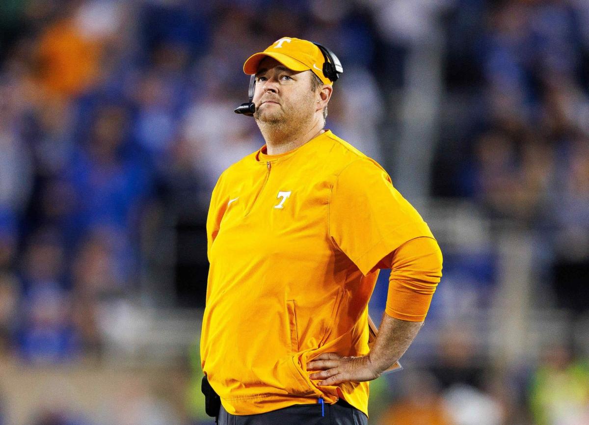 Tennessee football falls short in top 25 power rankings