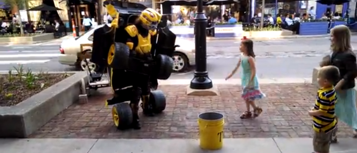 Human Transformer Wins Street Performing [VIDEO]