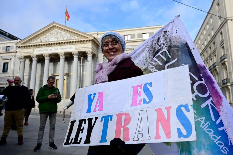 España;ley trans; mundo