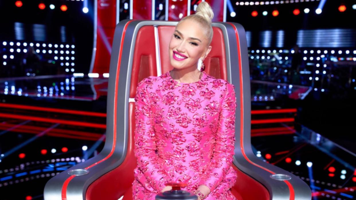  Gwen Stefani on The Voice. 