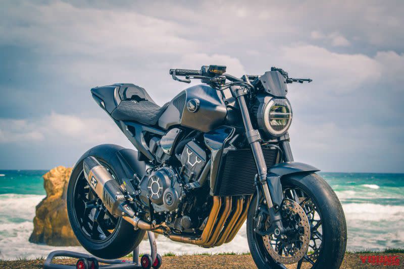 183712_CB1000R_Black_Edition