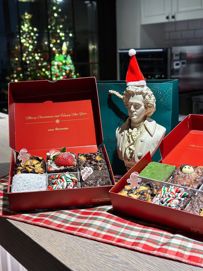 《coco.Brownies》還推出2款超適合聖誕送禮或當作派對點心的聖誕禮盒