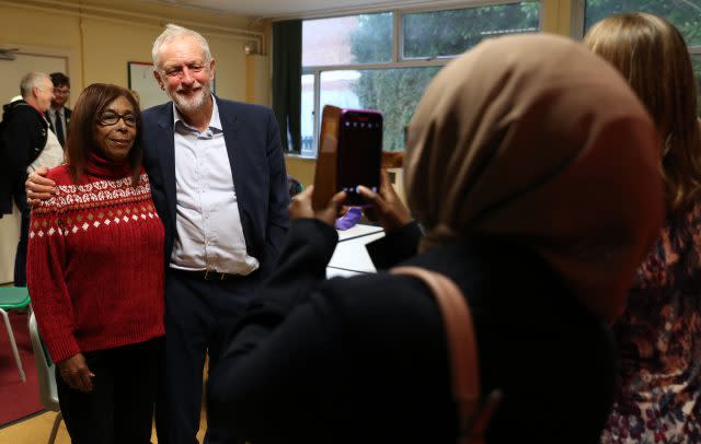 Jeremy Corbyn meets NHS staff (Andrew Matthews/PA)