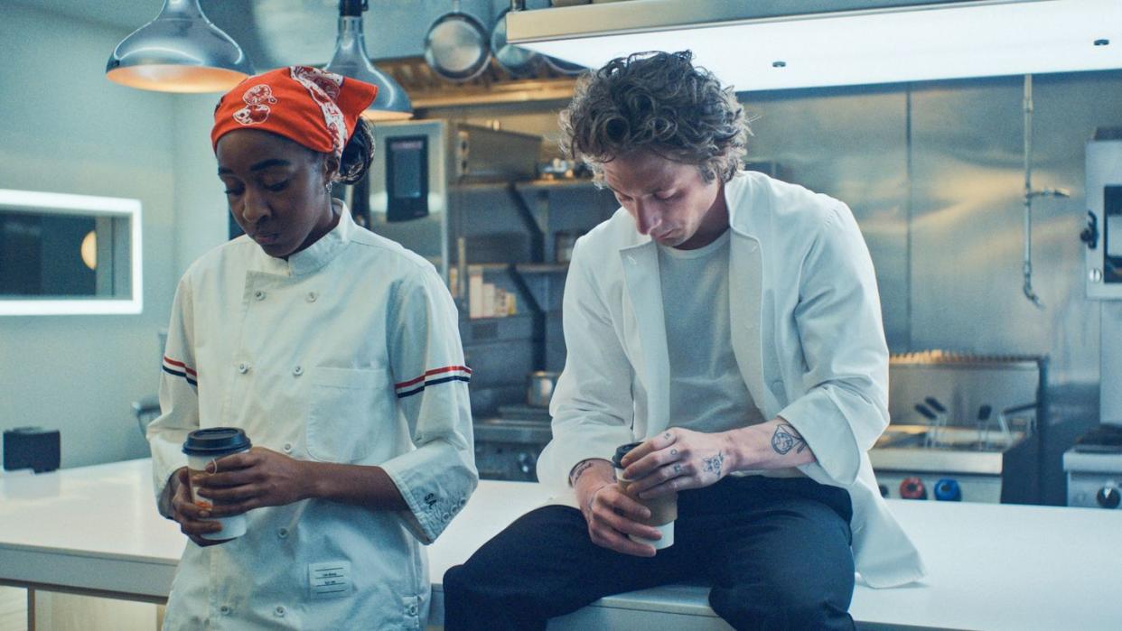 “the bear” — “tomorrow” — season 3, episode 1 airs thursday, june 27th — pictured l r jeremy allen white as carmen “carmy” berzatto, ayo edebiri as sydney adamu cr fx