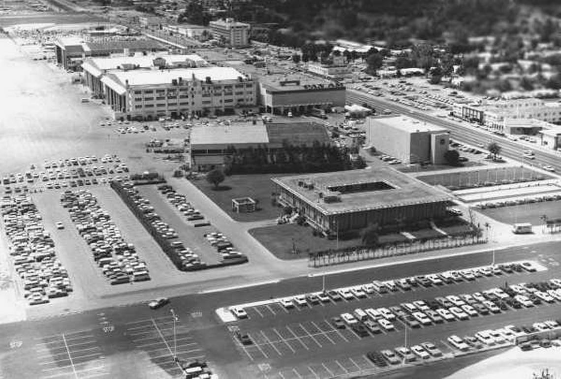 An aerial view circa 1968 of the north side of Miami International Airport along Northwest 36th Street shows the Pan American Regional Headquarters building, at right center, with the 1927 hangar sitting at a diagonal just above it.