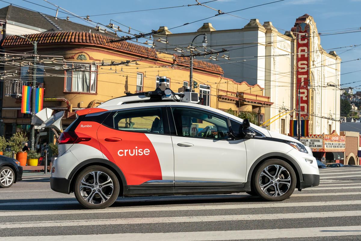 Cruise's Driverless Taxi Service in San Francisco Is Suspended - The New  York Times