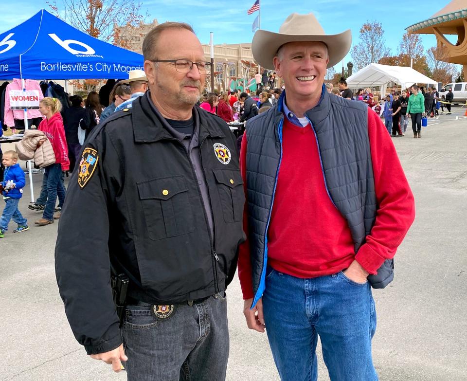 Rep. John Kane, R-Bartlesville, at right, stands next to Washington County Sheriff Scott Owen during the 2022 election campaign.