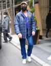 <p>Robert Downey Jr. checks out of his midtown N.Y.C. hotel to head to the airport for Easter weekend on Friday.</p>