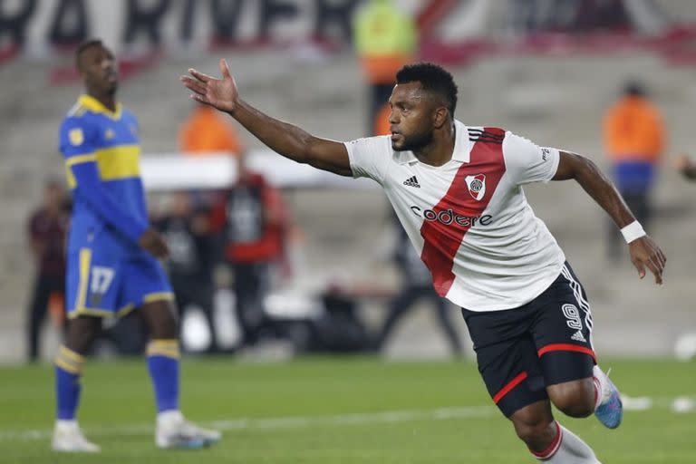 Miguel Borja, de penal, anotó el único tanto en la victoria de River en el último Superclásico