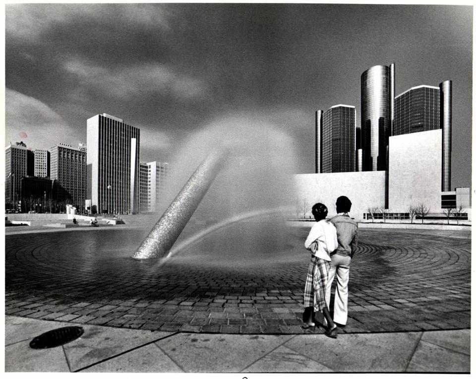 Dodge Fountain, Hart Plaza in 1979.