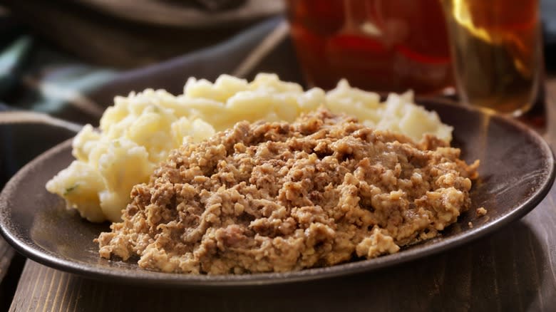 haggis and mash on plate