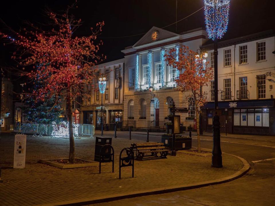 The rest of Ripon's Christmas lights. (Triangle)