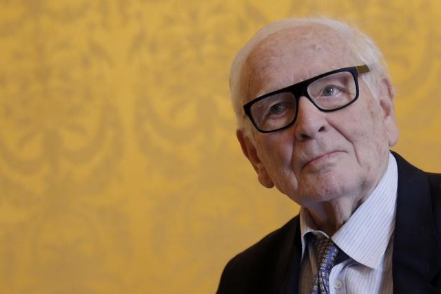 Muere Pierre Cardin, el diseñador de moda que revolucionó Francia