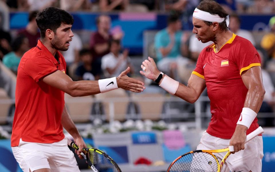 Carlos Alcaraz (left) and Rafael Nadal