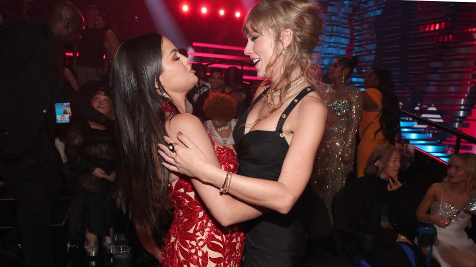 selena gomez and taylor swift