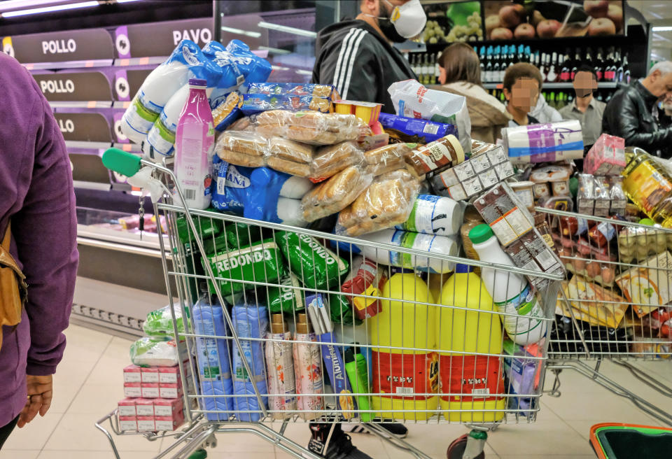 Gente comprando masivamente en Madrid. (Getty Images). 