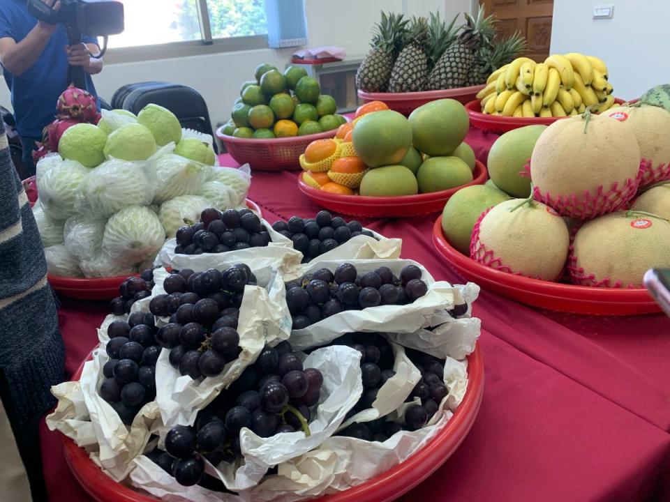 彰化農產嘉年華 5日，將在彰化市果菜市場登場，有上百斤水果吃免驚！（圖：李河錫）