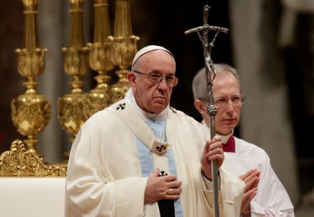 Pope Francis leads a mass to mark the World Day of Peace in Saint Peter's Basilica at the Vatican January 1, 2018. REUTERS/Max Rossi