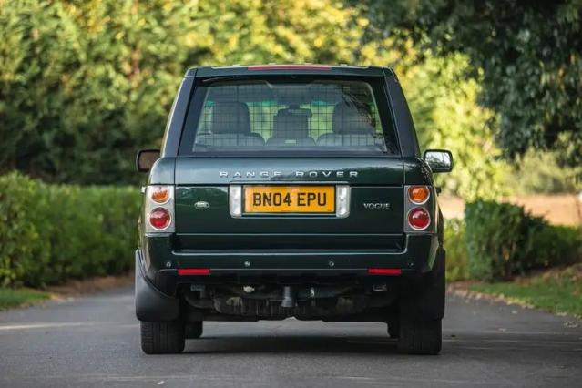 Ref 22 2004 Range Rover believed to be Ex-HM Queen Elizabeth II MRP