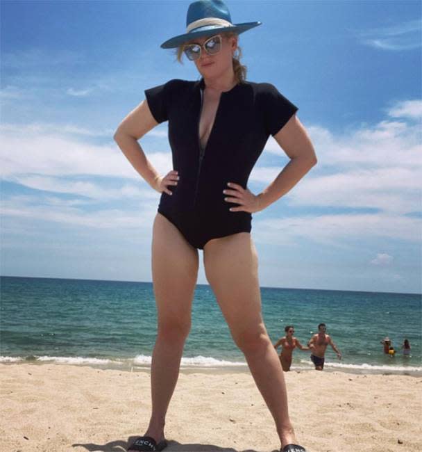 rebel-wilson-beach