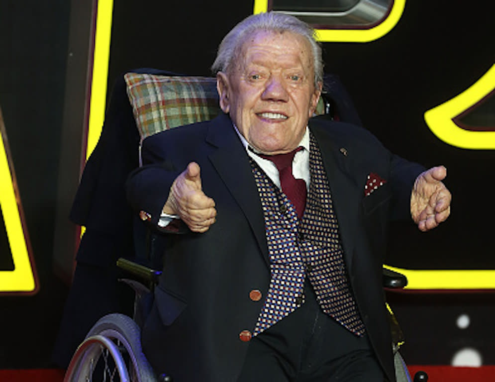 LONDON, ENGLAND - DECEMBER 16:  Kenny Baker attends the European Premiere of "Star Wars" The Force Awakens at Leicester Square on December 16, 2015 in London, England.  (Photo by Fred Duval/FilmMagic)