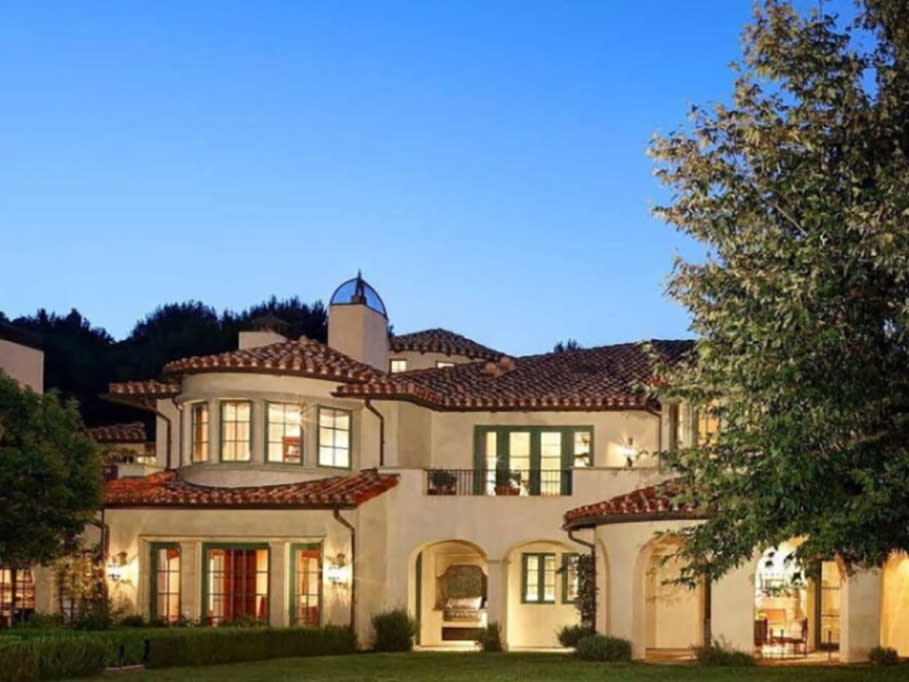 Dwayne Johnson’s $27.8 Million Beverly ParkHome