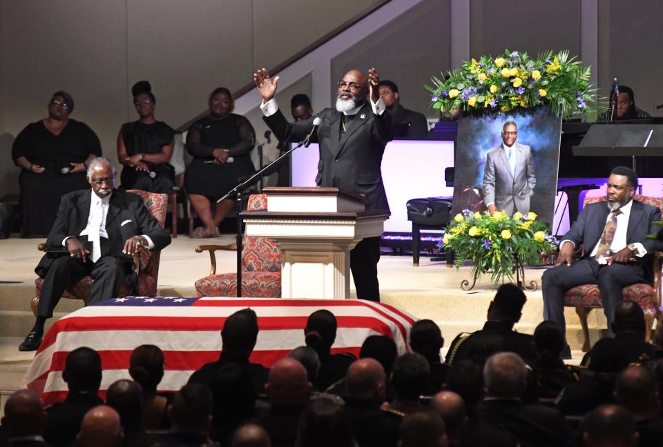 Bishop L. Lawrence Brandon delivers the eulogy at the funeral of Shreveport City Marshal Charlie Caldwell Jr.