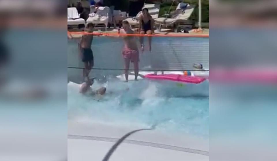 Le fond d'une piscine privée s'est ouvert en Israël, faisant un mort et un blessé.  - Capture d'écran Twitter