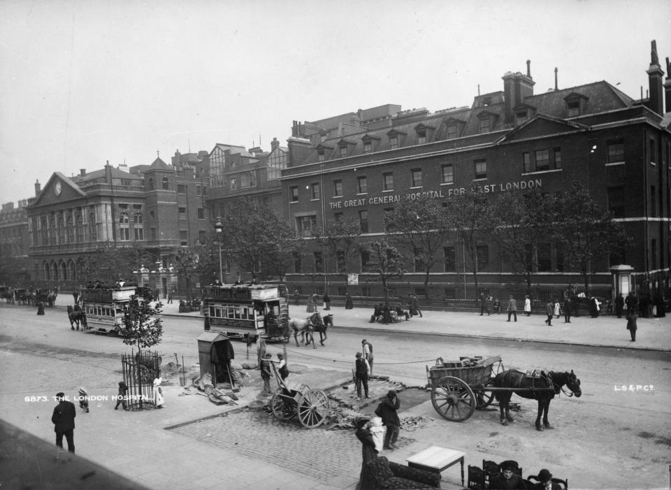 circa 1900: Exterior of The Great General Hospital For East London (The London Hospital) in Whitechapel Road (Getty Images)