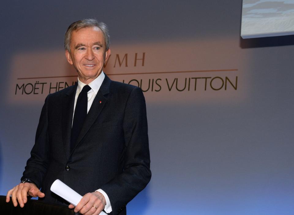 Bernard Arnault und sein Unternehmen LVMH haben eine große Fangemeinde in China. - Copyright: ERIC PIERMONT/AFP/Getty Images