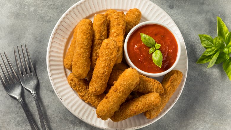 plate of fried mozzarella sticks