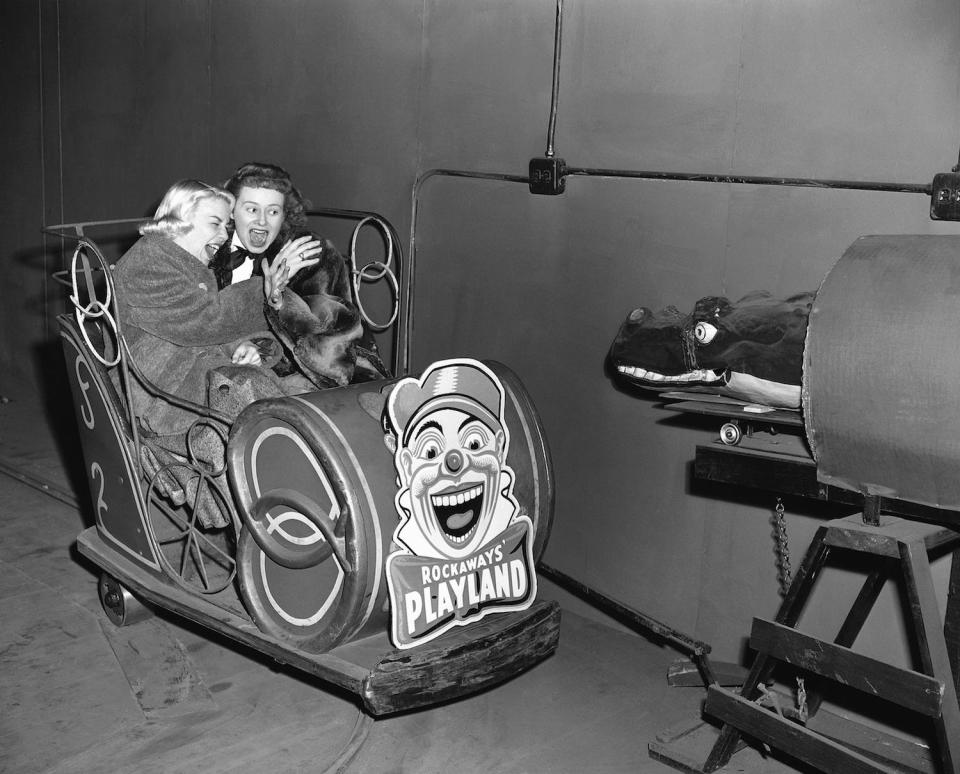 Vintage Amusement Park Photos AP00005