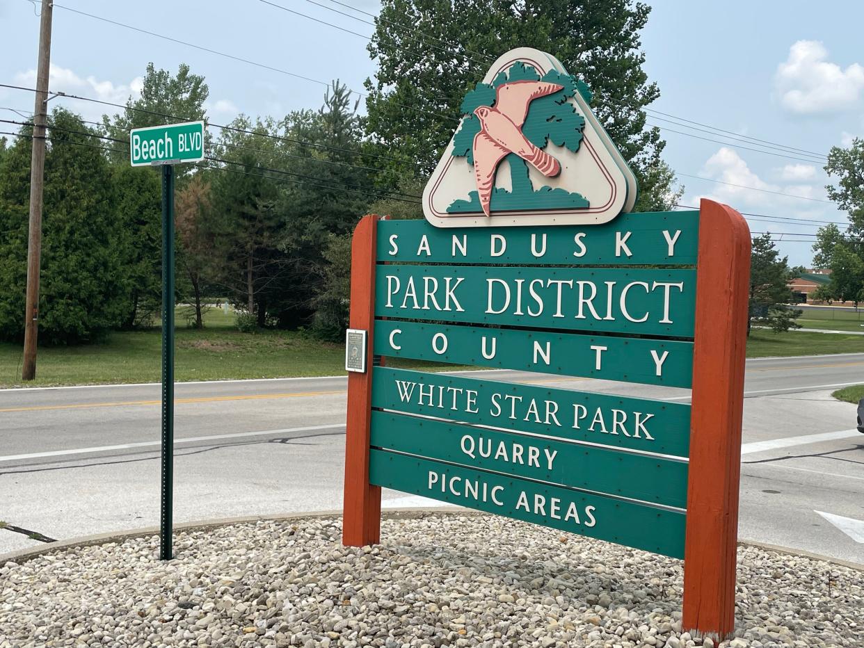 A scuba diver died at White Star Quarry in Gibsonburg on Tuesday.