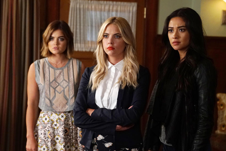 <div><p>"<i>PLL</i> got so ridiculous toward the end, but I simply could not stop watching it. I think in the back of my mind, I was hoping they’d somehow tie it all up brilliantly. Obviously, that didn’t happen."</p><p>—<a href="https://www.buzzfeed.com/fleurdelis123" rel="nofollow noopener" target="_blank" data-ylk="slk:fleurdelis123;elm:context_link;itc:0;sec:content-canvas" class="link ">fleurdelis123</a></p></div><span> ABC Family / Courtesy Everett Collection</span>