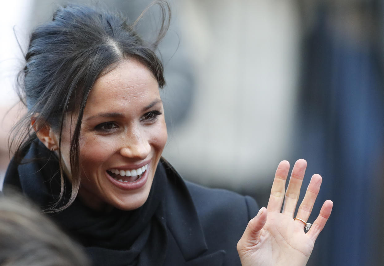 Meghan Markle schafft es regelmäßig, in London unerkannt zu bleiben. (Bild: AP Photo)